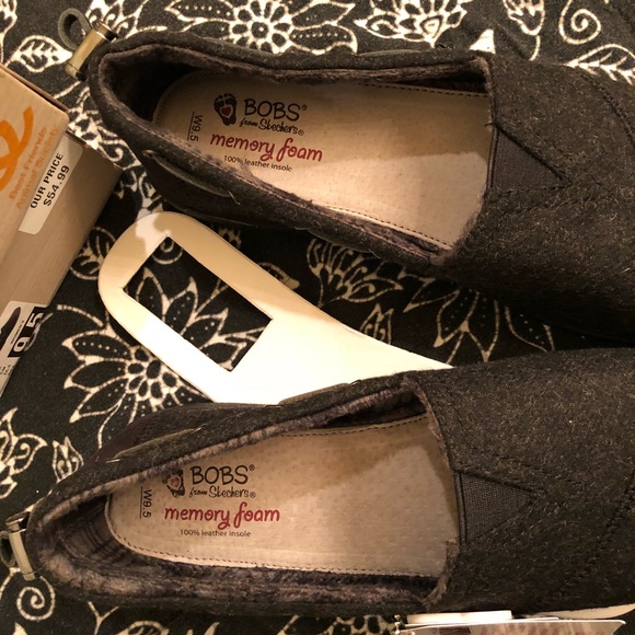 NWT Bob’s black slip on shoes - Picture 6 of 7